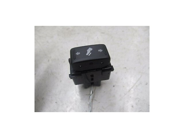 2004-2007 INFINITI QX56 OEM LEFT FRONT GAS PEDAL MOVEMENT SWITCH BUTTON 