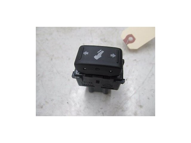 2004-2007 INFINITI QX56 OEM LEFT FRONT GAS PEDAL MOVEMENT SWITCH BUTTON 