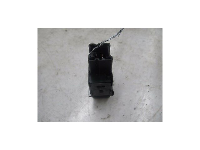 2004-2007 INFINITI QX56 OEM LEFT FRONT GAS PEDAL MOVEMENT SWITCH BUTTON 