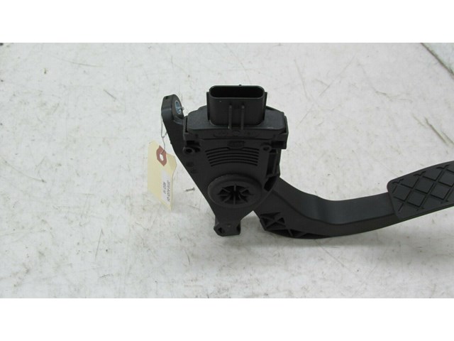 2009-2012 AUDI Q5 8R OEM GAS ACCELERATION PEDAL ASSEMBLY 8K1723523