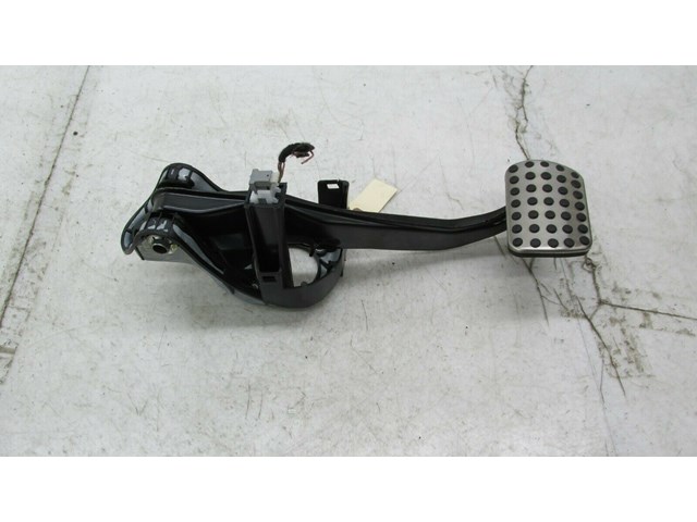 2012-2015 MERCEDES C250 COUPE W204 OEM BRAKE PEDAL ASSEMBLY 