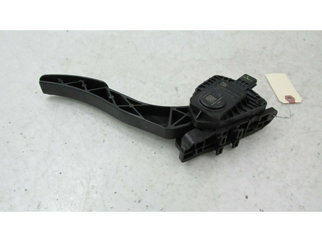 2013-2018 FORD FUSION OEM GAS ACCELERATOR PEDAL D69C9F836 