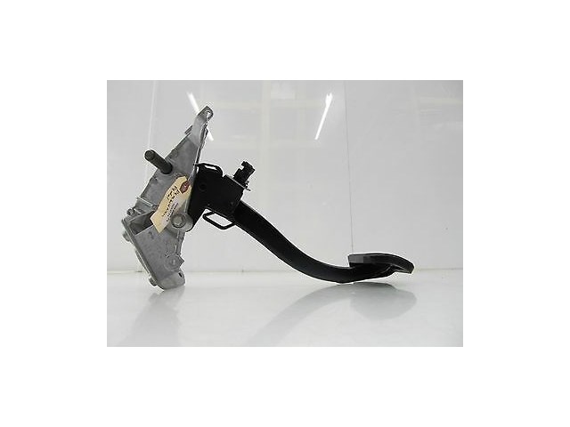 2003-2005 BMW Z4 E85 OEM STOP BRAKE PEDAL ASSEMBLY W/ PAD + SENSOR