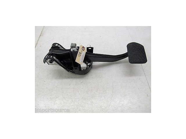2010-2013 MERCEDES E350 W212 OEM BRAKE FOOT PEDAL ASSEMBLY A2042902001