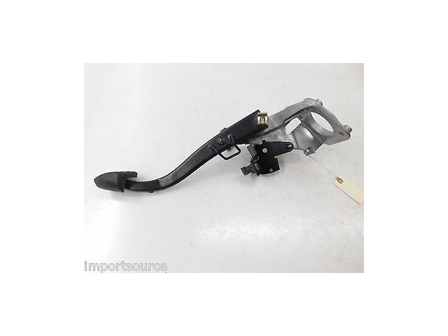 2003-2005 BMW Z4 E85 OEM LEFT FRONT STOPPING BRAKE PEDAL ASSEMBLY