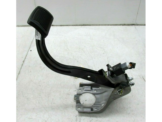 2014-2016 KIA CADENZA OEM BRAKE PEDAL ASSEMBLY 