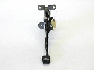 2003-2004 INFINITI G35 SEDAN OEM EMERGENCY E BRAKE PEDAL ASSEMBLY