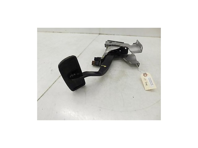 2006-2008 NISSAN 350Z COUPE OEM FLOOR BRAKE PEDAL PAD ASSEMBLY