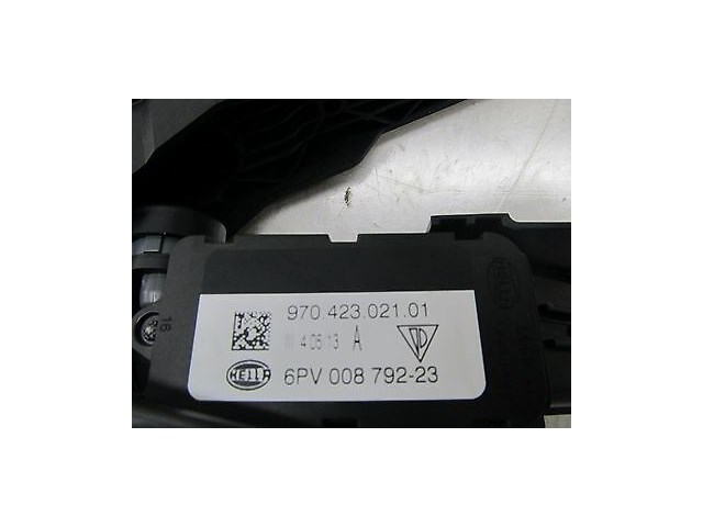 2013-2015 PORSCHE BOXSTER 981 OEM GAS PEDAL ACCELERATOR 97042302101 