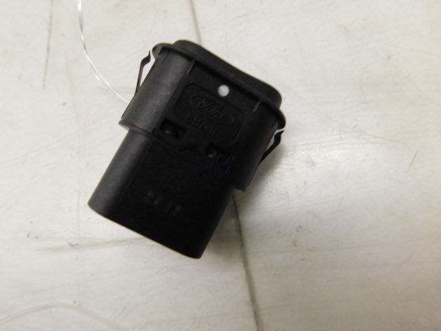 2008-2011 LINCOLN TOWN CAR OEM PEDAL ADJUST CONTROL SWITCH 7W1T9G604-AA