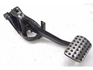 2012-2014 MERCEDES C250 W204 OEM BRAKE PEDAL ASSEMBLY A2042902101