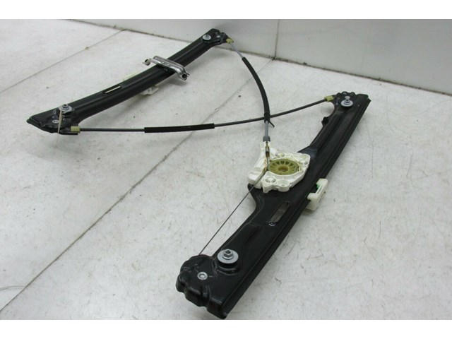  2007-2010 BMW X5 E70 OEM LEFT FRONT DOOR WINDOW TRACK REGULATOR
