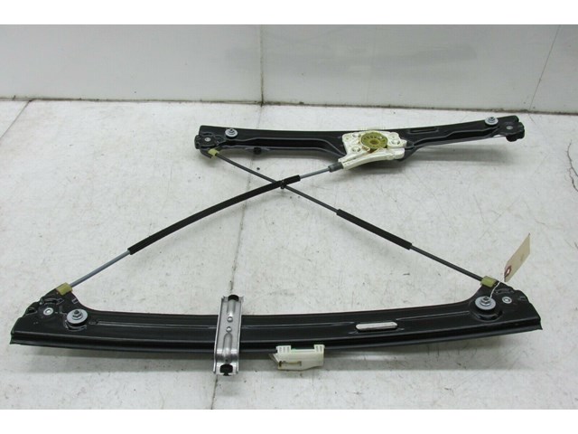  2007-2010 BMW X5 E70 OEM LEFT FRONT DOOR WINDOW TRACK REGULATOR