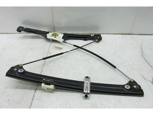  2007-2010 BMW X5 E70 OEM RIGHT FRONT DOOR WINDOW TRACK REGULATOR