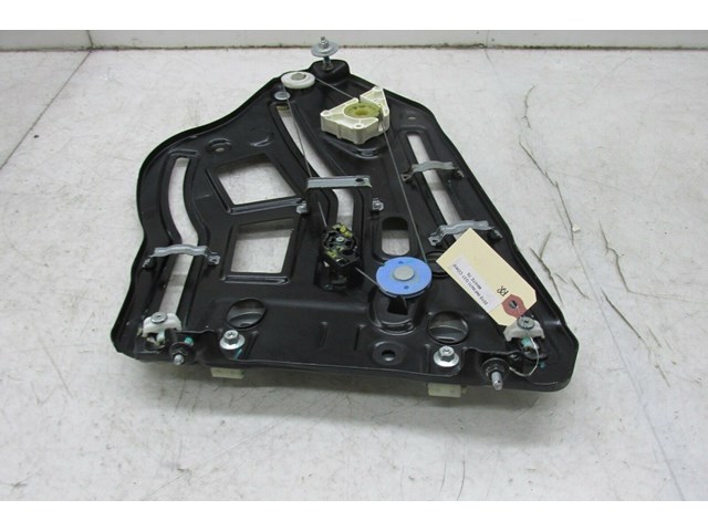 2009-2013 INFINITI G37 CONVERTIBLE OEM RIGHT REAR PASSENGER SIDE WINDOW TRACK