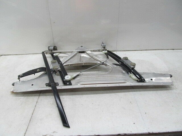 2000-2006 AUDI TT ROADSTER OEM RIGHT FRONT DOOR WINDOW TRACK REGULATOR FRAME 