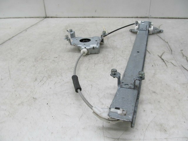 2007-2015 NISSAN XTERRA OEM RIGHT FRONT PASSENGER DOOR WINDOW TRACK 
