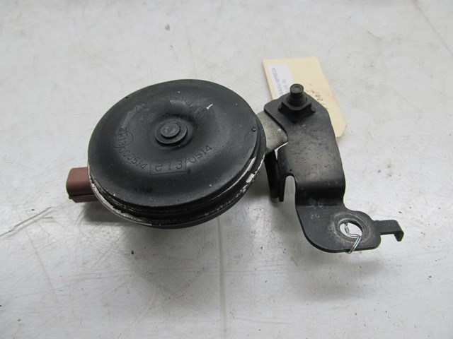 2010-2014 SUBARU IMPREZA OEM FRONT HORN SIGNAL ALARM E13000514
