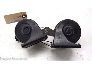 2008-2011 LINCOLN TOWN CAR OEM HORN ASSEMBLY WITH BRACKET 