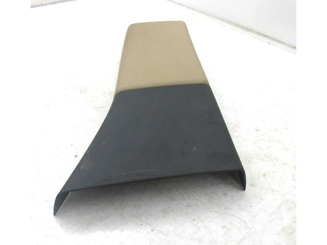 2003-2006 RANGE ROVER HSE OEM RIGHT FRONT PASSENGER LOWER B PILLAR