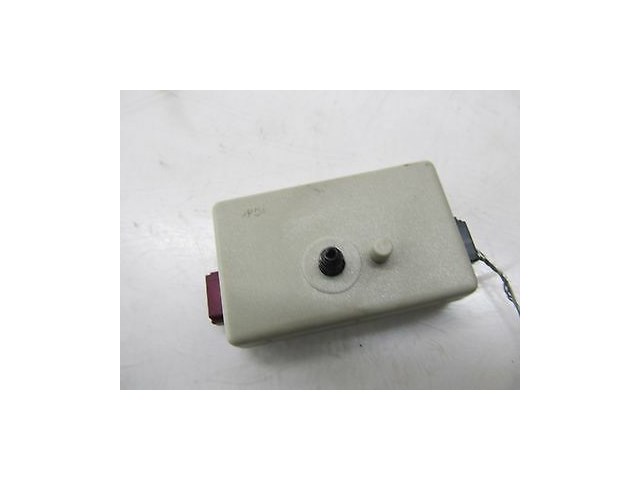 2008-2010 BMW 535i E60 OEM LEFT REAR C PILLAR ANTENNA SUPPRESSION FILTER