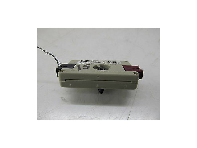 2008-2010 BMW 535i E60 OEM LEFT REAR C PILLAR ANTENNA SUPPRESSION FILTER