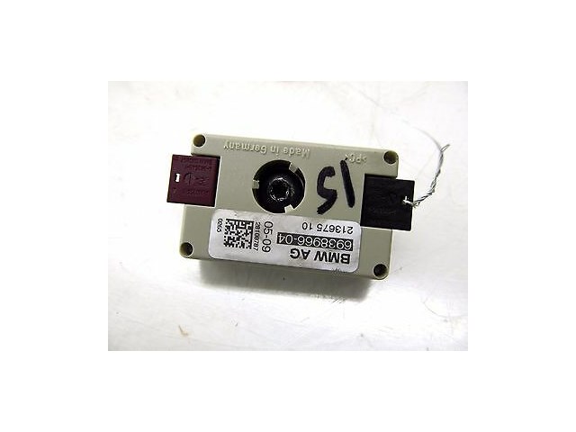 2008-2010 BMW 535i E60 OEM LEFT REAR C PILLAR ANTENNA SUPPRESSION FILTER