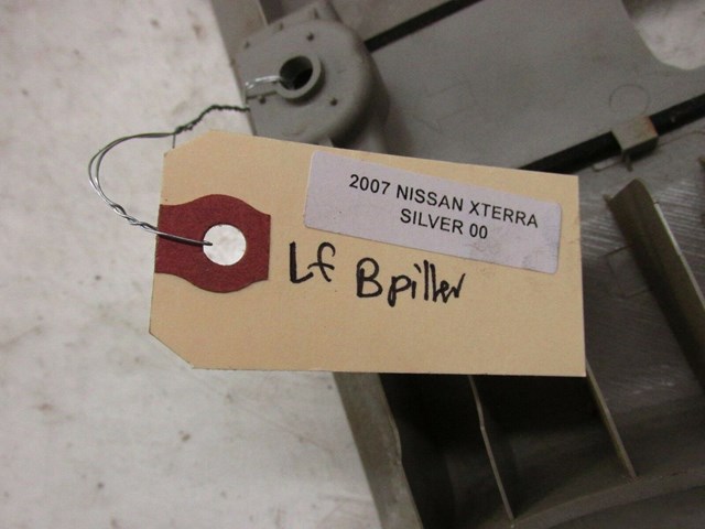 2007-2015 NISSAN XTERRA OEM LEFT FRONT DRIVER SIDE B-PILLAR 76985EA500 