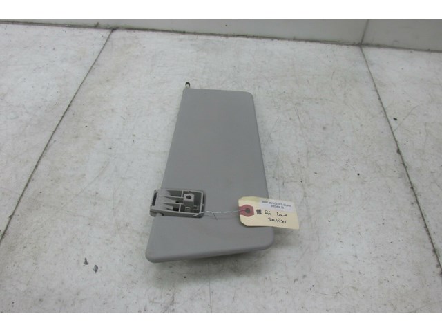 2007-2012 MERCEDES GL450 X164 OEM RIGHT FRONT PASSENGER SIDE LOWER SUNVISOR