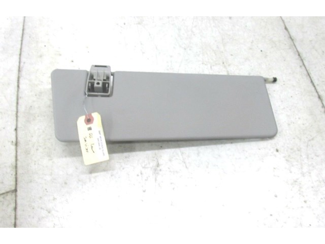 2007-2012 MERCEDES GL450 X164 OEM RIGHT FRONT PASSENGER SIDE LOWER SUNVISOR