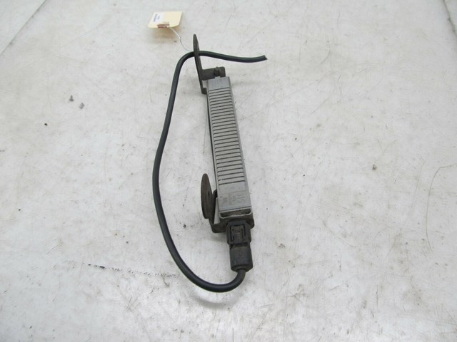  2003-2006 MERCEDES E500 W211 OEM LEFT REAR SUSPENSION AIR BAG PRESSURE SENSOR