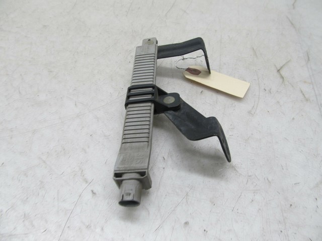 2003-2006 MERCEDES E500 W211 OEM LEFT FRONT SUSPENSION AIR BAG PRESSURE SENSOR