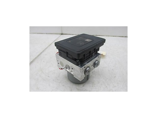 2013-2016 CADILLAC ATS OEM RIGHT FRONT ABS ANTI-LOCK BRAKE PUMP MODULE
