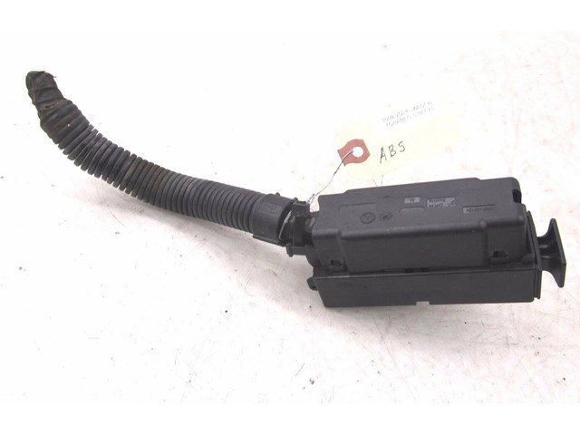 2004-2007 VOLKSWAGEN TOUAREG OEM ABS PUMP PLUG PIGTAIL WIRES