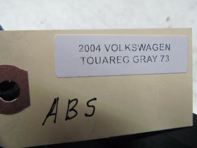 2004-2007 VOLKSWAGEN TOUAREG OEM ABS PUMP PLUG PIGTAIL WIRES