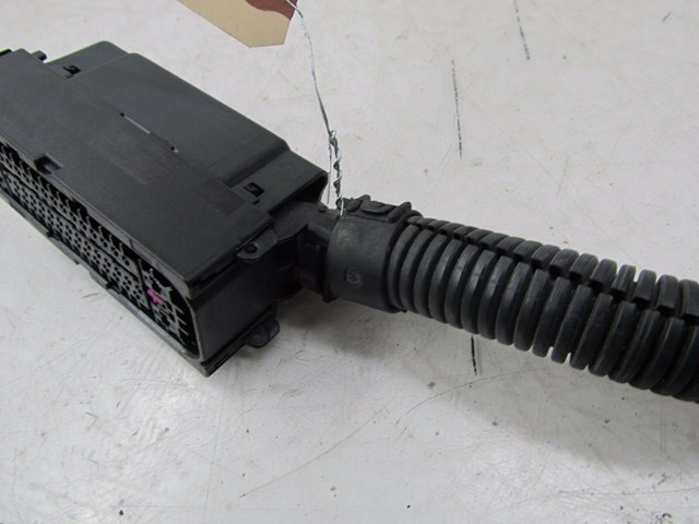 2004-2007 VOLKSWAGEN TOUAREG OEM ABS PUMP PLUG PIGTAIL WIRES