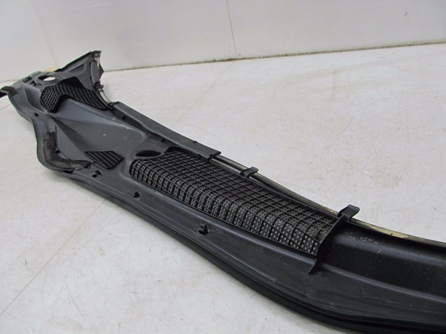 2002-2010 LEXUS SC430 Z40 OEM FRONT WINDSHIELD WIPER COWL COVER PANEL 