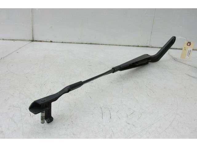 2007-2010 BMW X5 E70 OEM LEFT FRONT WINDSHIELD WIPER ARM 