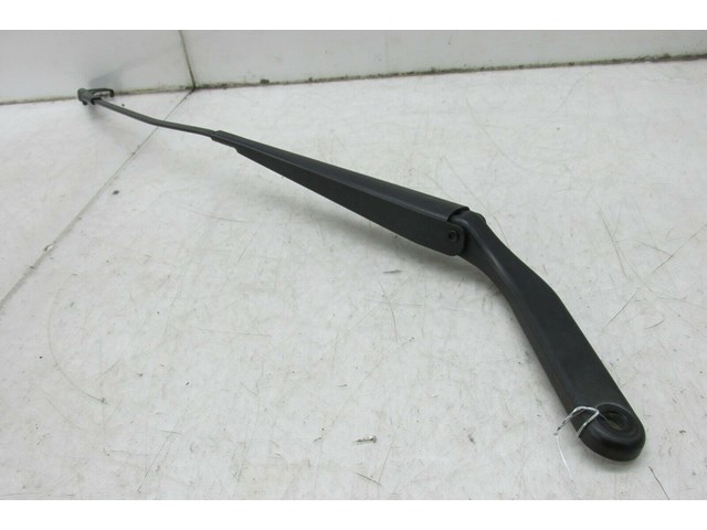 2007-2010 BMW X5 E70 OEM RIGHT FRONT WINDSHIELD WIPER ARM 