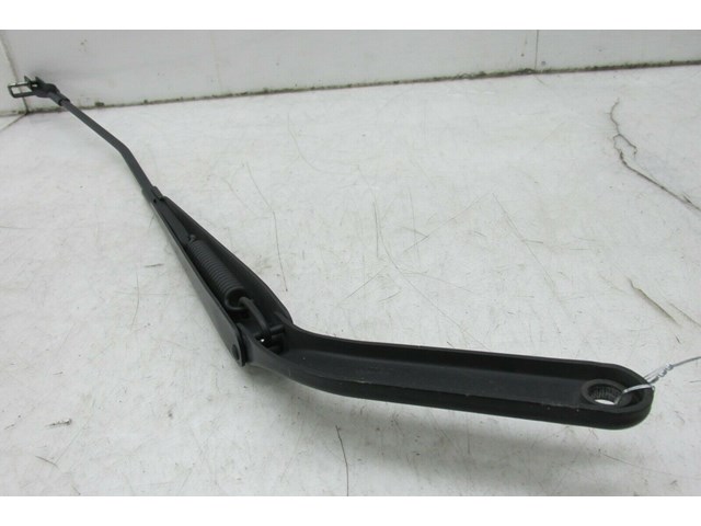 2007-2010 BMW X5 E70 OEM RIGHT FRONT WINDSHIELD WIPER ARM 