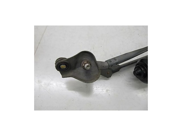 2003-2008 TOYOTA COROLLA OEM WINDSHIELD WIPER MOTOR WITH LINKAGE