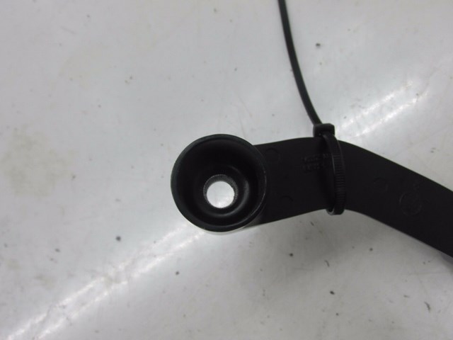 2014-2016 INFINITI Q50 OEM RIGHT FRONT WINDSHIELD WIPER ARM