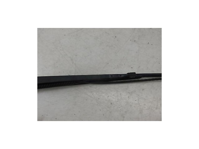 2005-2009 BUICK LACROSSE OEM RIGHT FRONT WIPER ARM  
