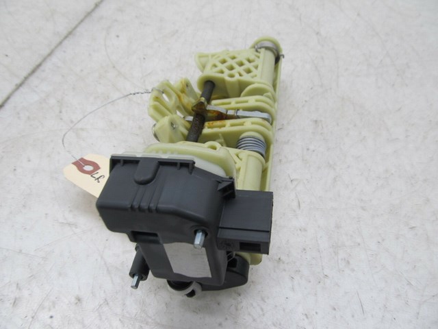 2003-2006 MERCEDES E500 W211 OEM LEFT REAR HEADREST RECLINER MOTOR 