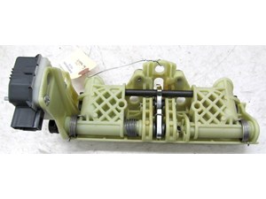 2003-2006 MERCEDES E500 W211 OEM REAR SEAT MIDDLE HEADREST RECLINER MOTOR 