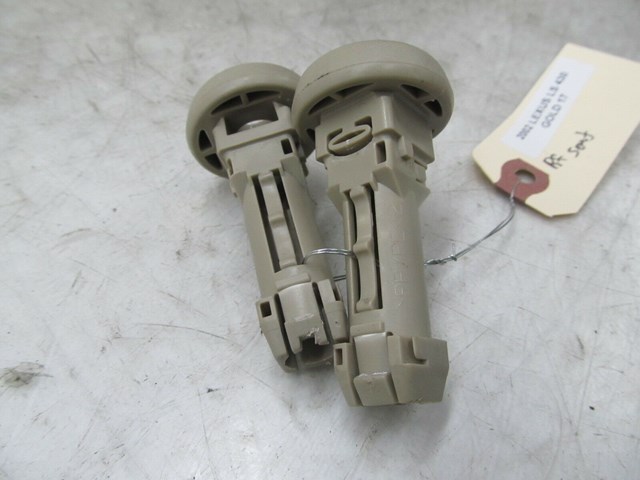 2001-2006 LEXUS LS430 OEM RIGHT FRONT PASSENGER SEAT HEADREST TRIM CYLINDER 