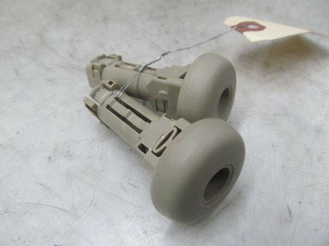 2001-2006 LEXUS LS430 OEM RIGHT FRONT PASSENGER SEAT HEADREST TRIM CYLINDER 