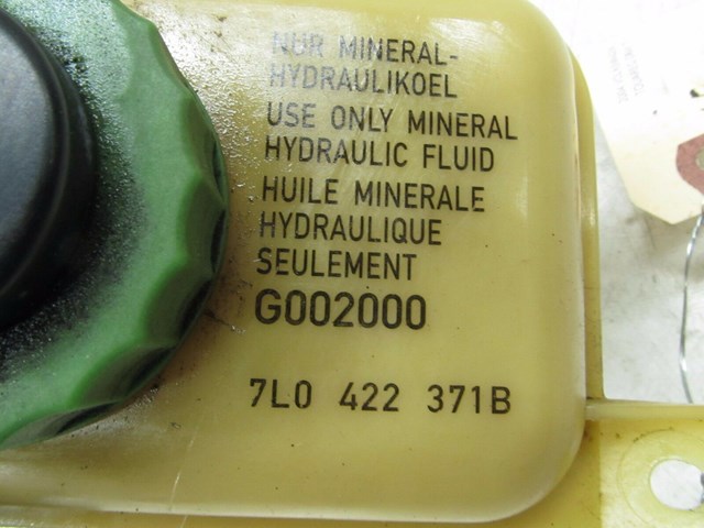 2004-2007 VOLKSWAGEN TOUAREG OEM LEFT FRONT POWER STEERING FLUID RESERVOIR TANK 