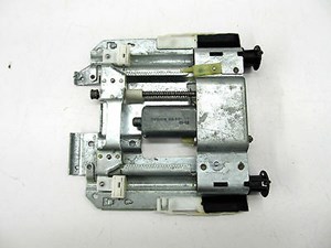 2004-2006 AUDI A8 L QUATTRO D3 OEM RIGHT FRONT UPPER SEAT HEADREST MOTOR 