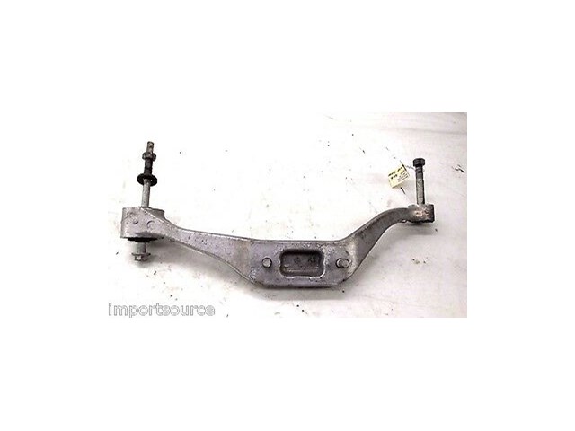 2002-2006 CADILLAC ESCALADE OEM RIGHT FRONT AXLE MOUNT BRACKET BRACE